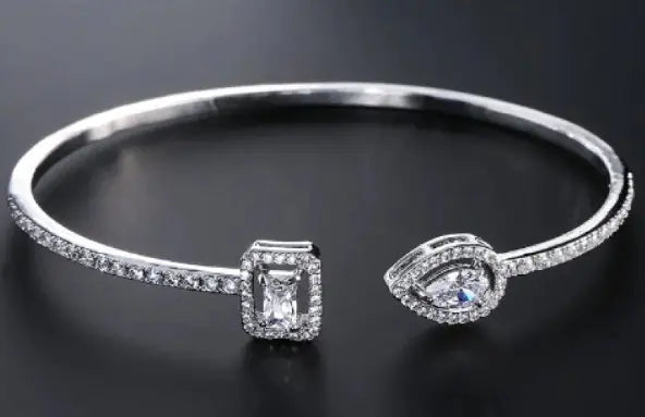 Bracelet with Micro Inlaid AAA Zircon