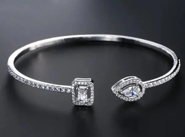 Bracelet with Micro Inlaid AAA Zircon